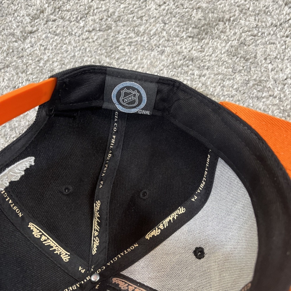 VTG Mitchell‎ & Ness Philadelphia Flyers Snapback Hat Cap Black Orange Spellout - Picture 7 of 7
